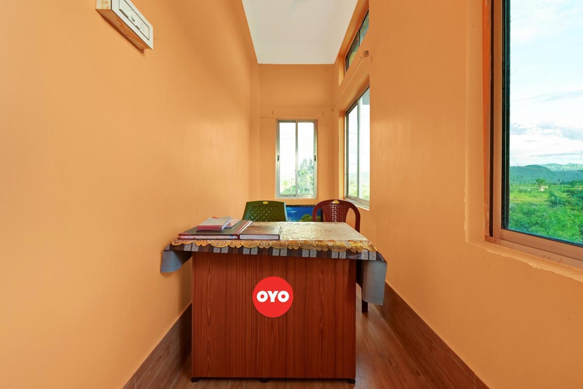 Oyo Flagship The Brahmaputra Homestay Гувахати Экстерьер фото