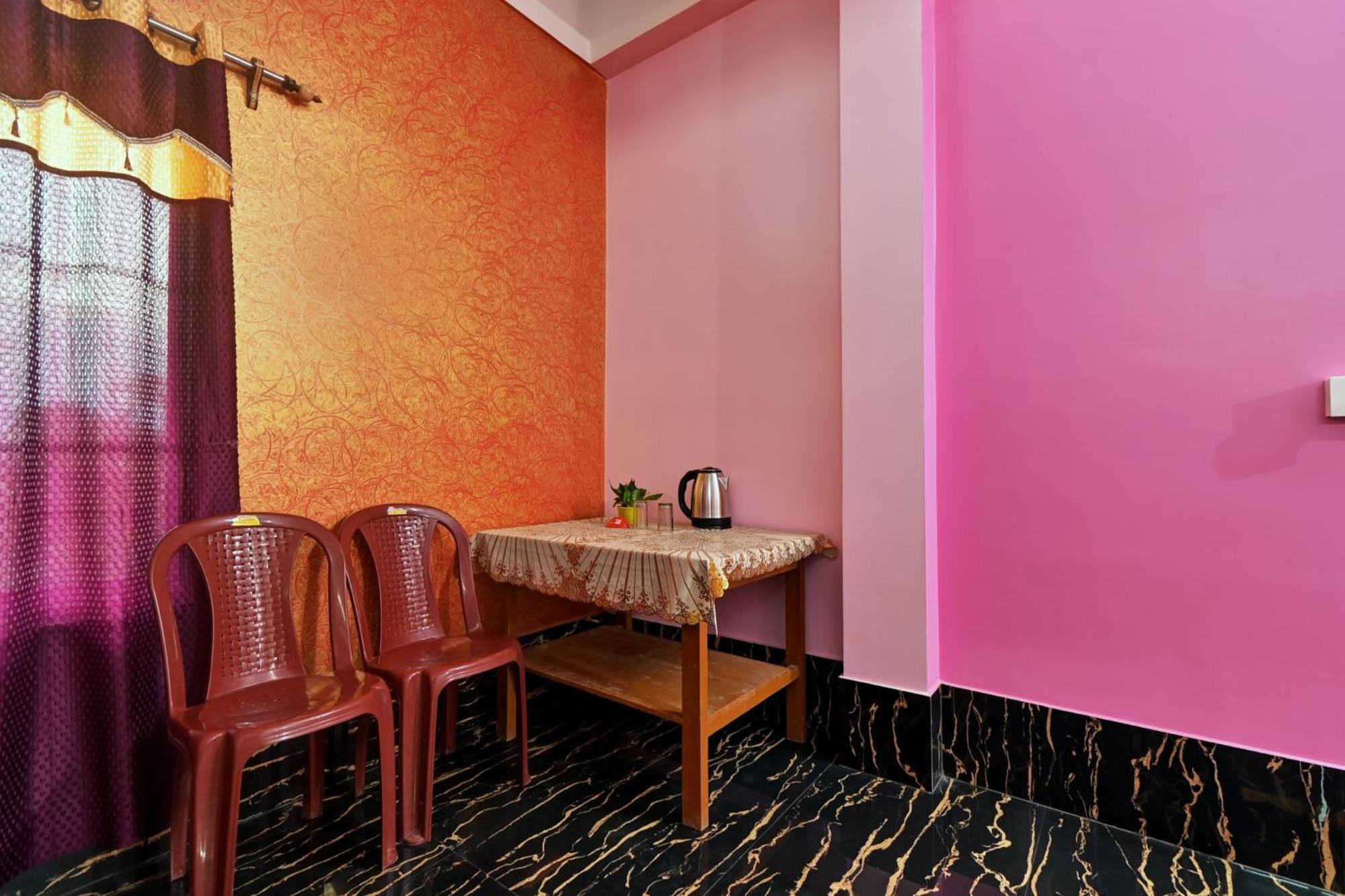 Oyo Flagship The Brahmaputra Homestay Гувахати Экстерьер фото